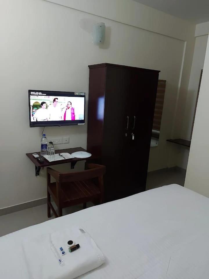 Masterkey Deluxe Rooms Kochi Zewnętrze zdjęcie